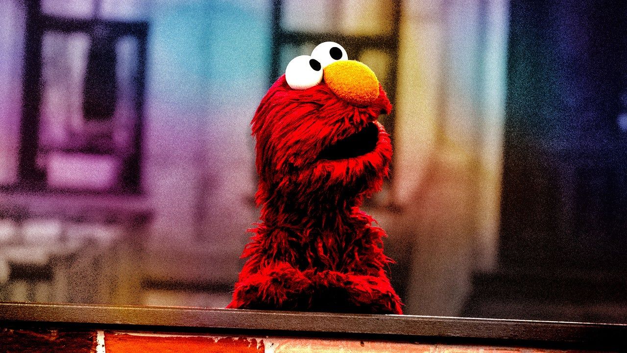 Elmo descobre que Nova York não aceita neutralidade — nem de marionetes