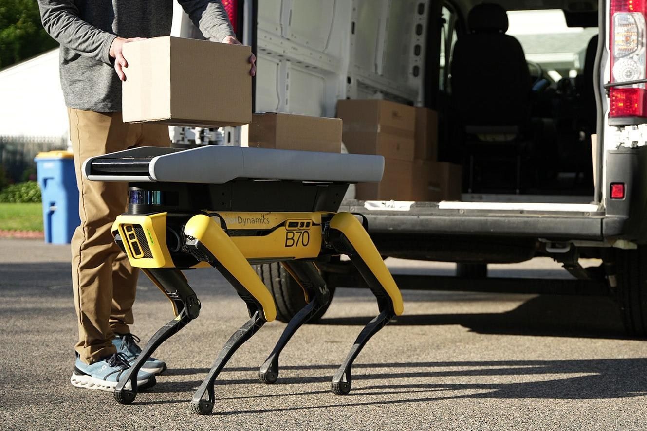 O cão-robô da Boston Dynamics agora quer ser carteiro