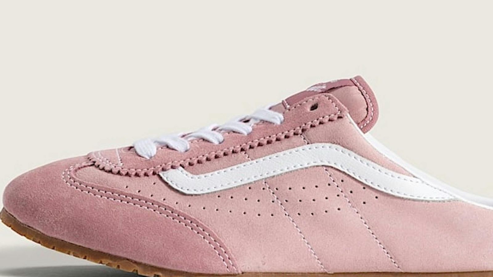 Vans Super Lowpro — a elegância do minimalismo radical no mercado de calçados