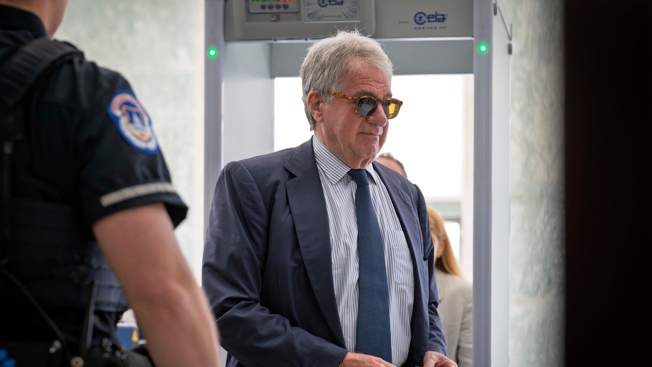 Leon Black enfrenta comitê e nega cumplicidade nos pagamentos a Epstein
