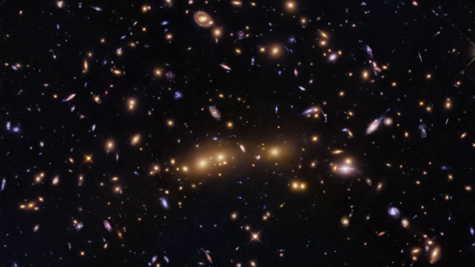 Hubble revela fusão de aglomerados galácticos em observação inédita