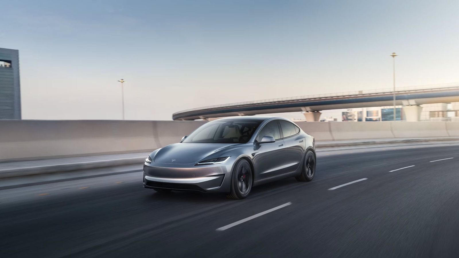 Tesla Para Vendas do Model 3 no Canadá, Mas Governo Nega Esgotamento de Quota de Importação