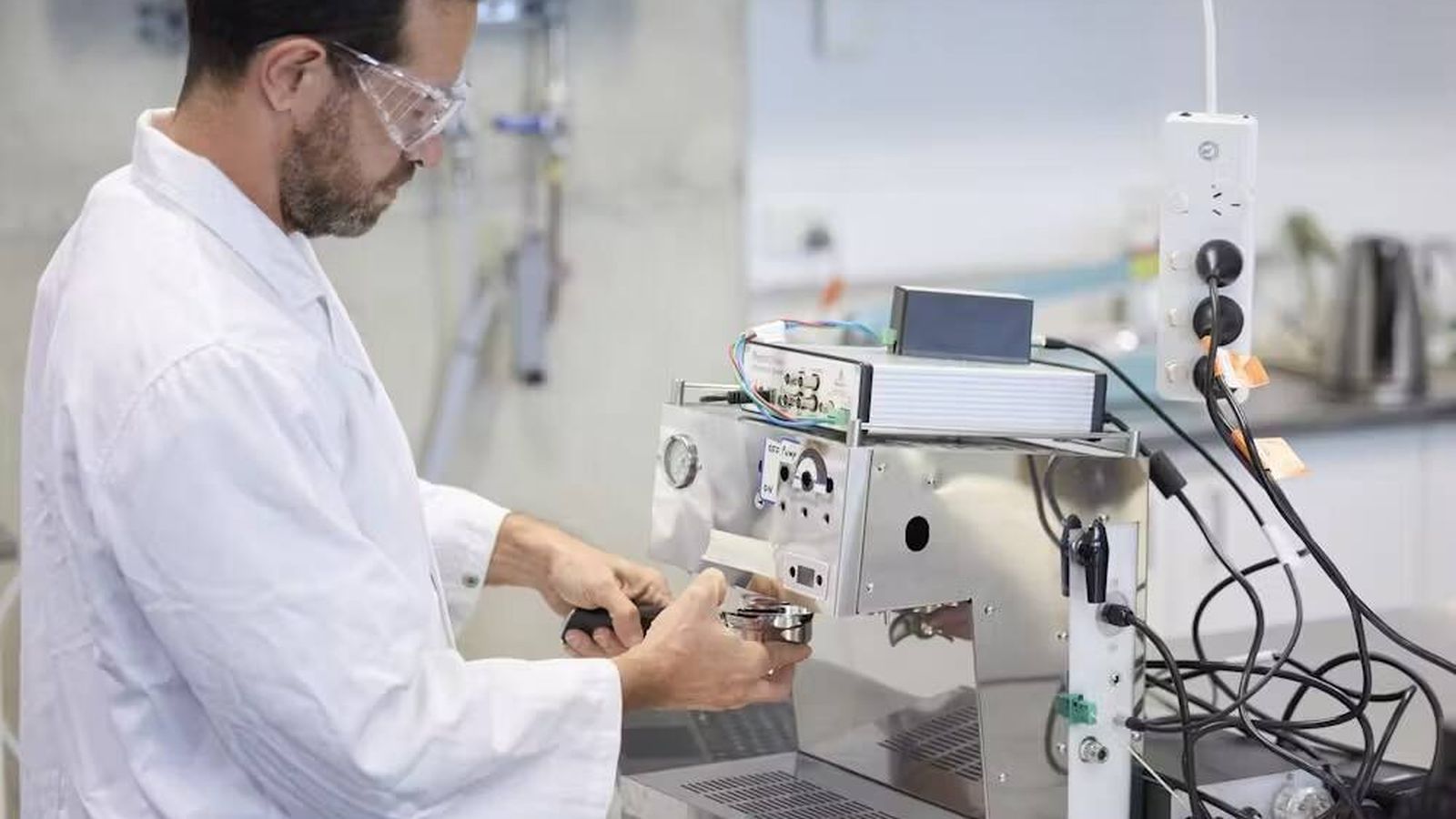 Ultrassom substitui água quente no preparo de café — e economiza 75% de energia