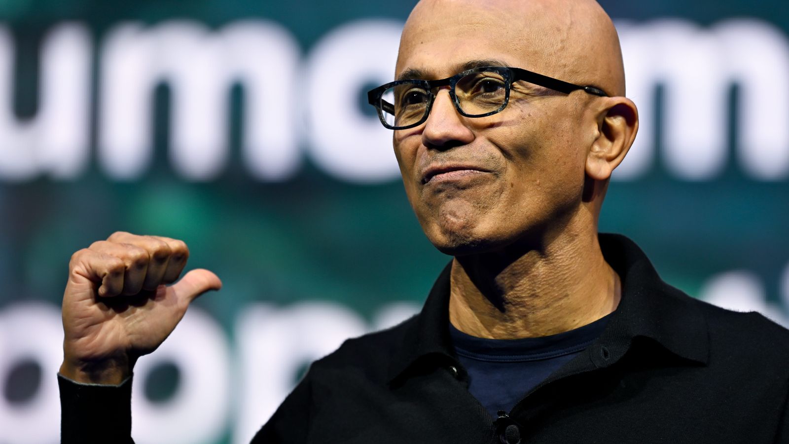 Funcionários da Microsoft questionam omissão de perguntas em pesquisa interna
