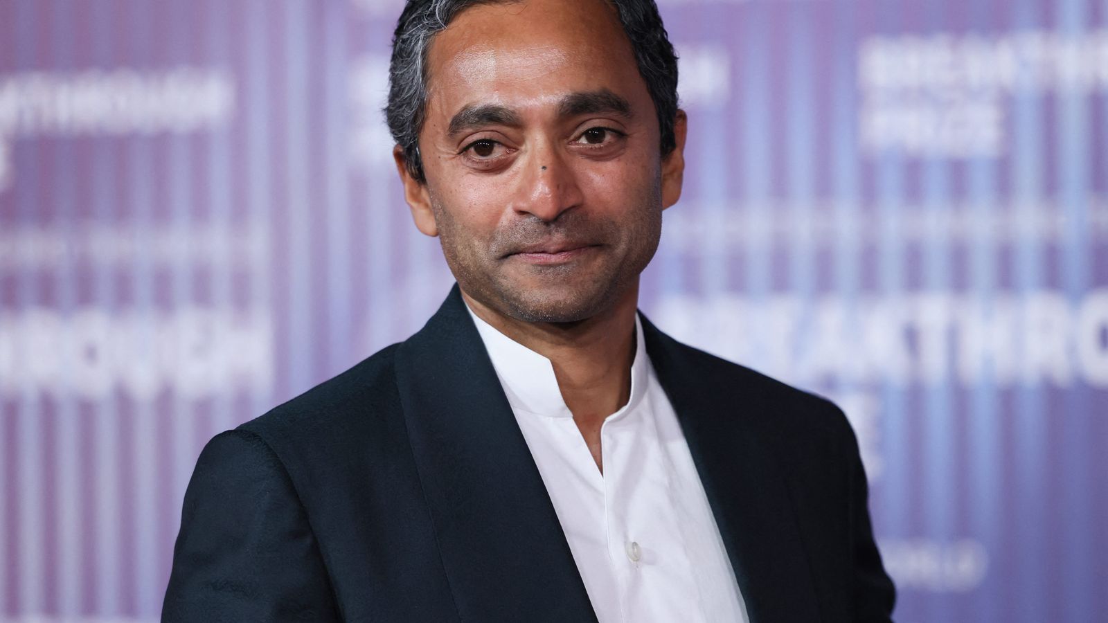 Chamath Palihapitiya enfrenta críticas após declarar que bens materiais são inúteis