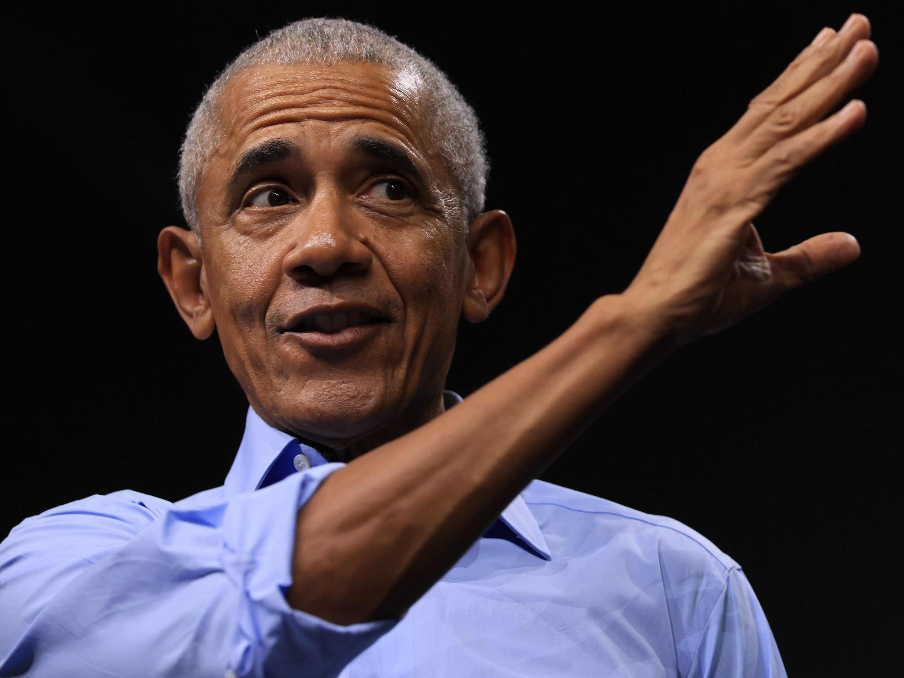Obama: O ex-presidente que ama The Cheesecake Factory e provoca Trump