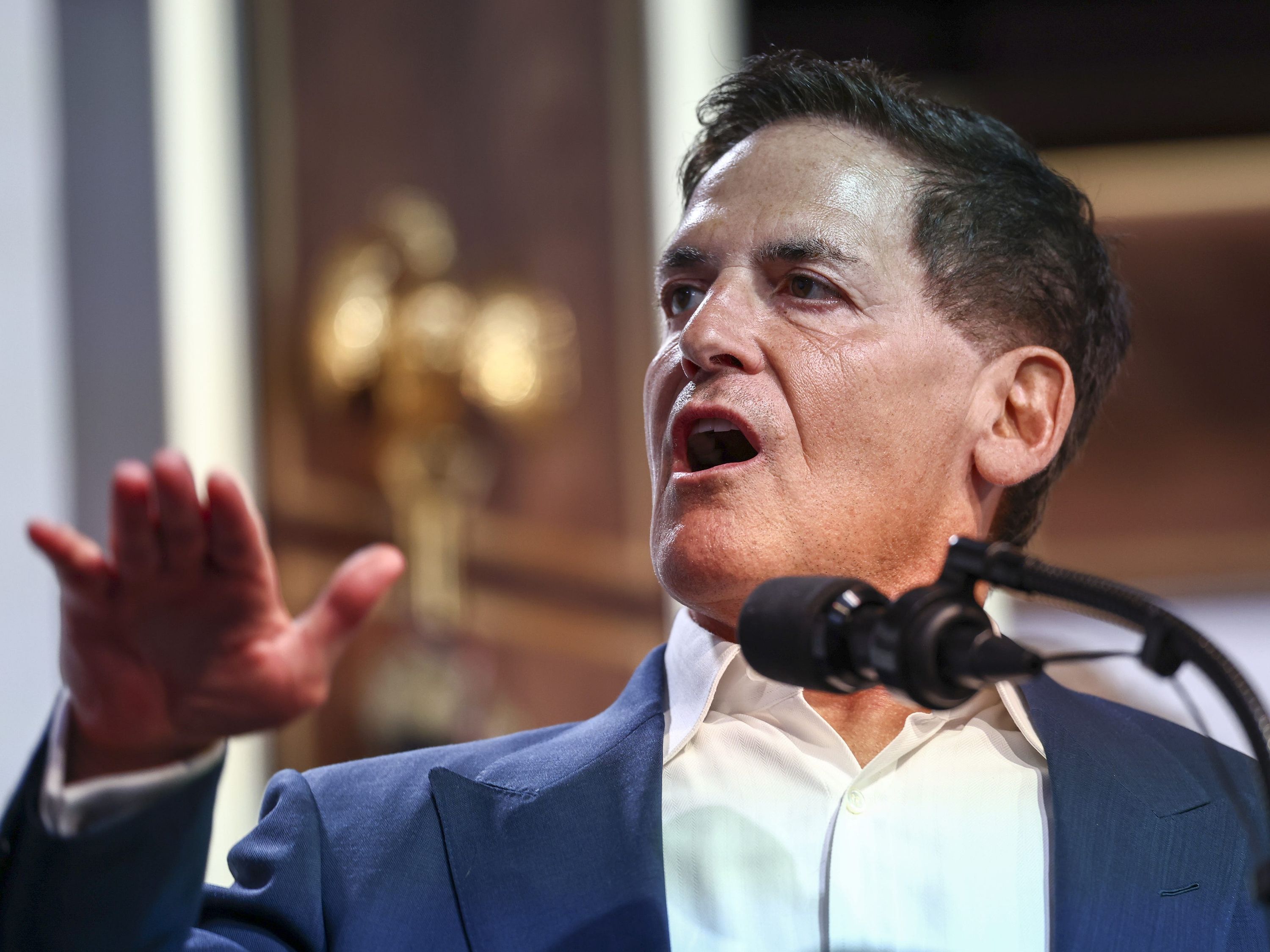 Mark Cuban aponta pequenas empresas como refúgio para talentos na era da IA