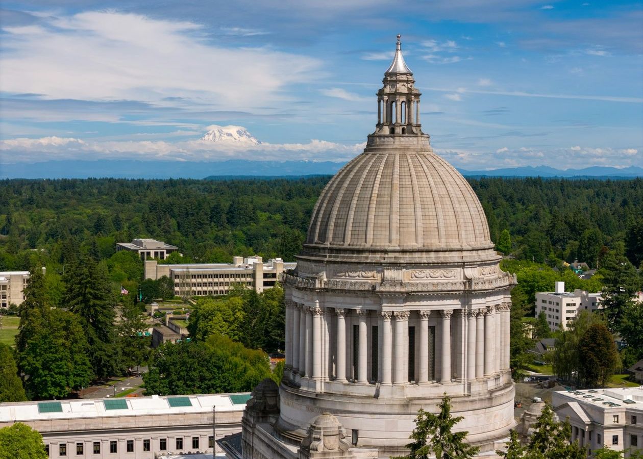 Washington revoga imposto de renda estadual ou enfrenta êxodo