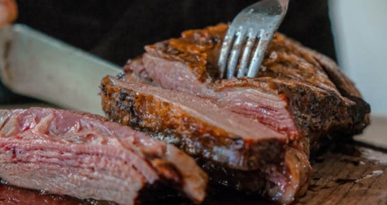 China suspende importação de carne bovina da MBRF por resíduos