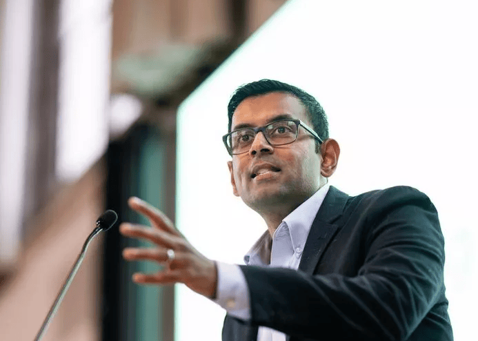 Arvind Narayanan: Chatbots viram oráculos e jornalismo se reinventa