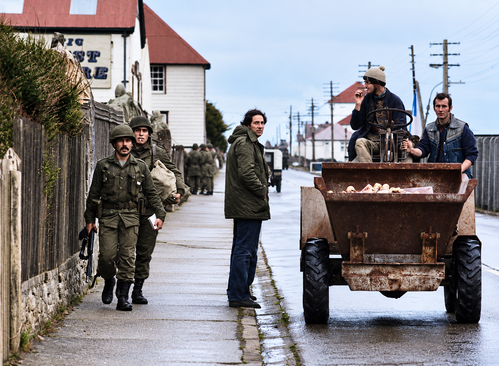 Reino Unido planejou ataque kamikaze contra aviões argentinos nas Malvinas