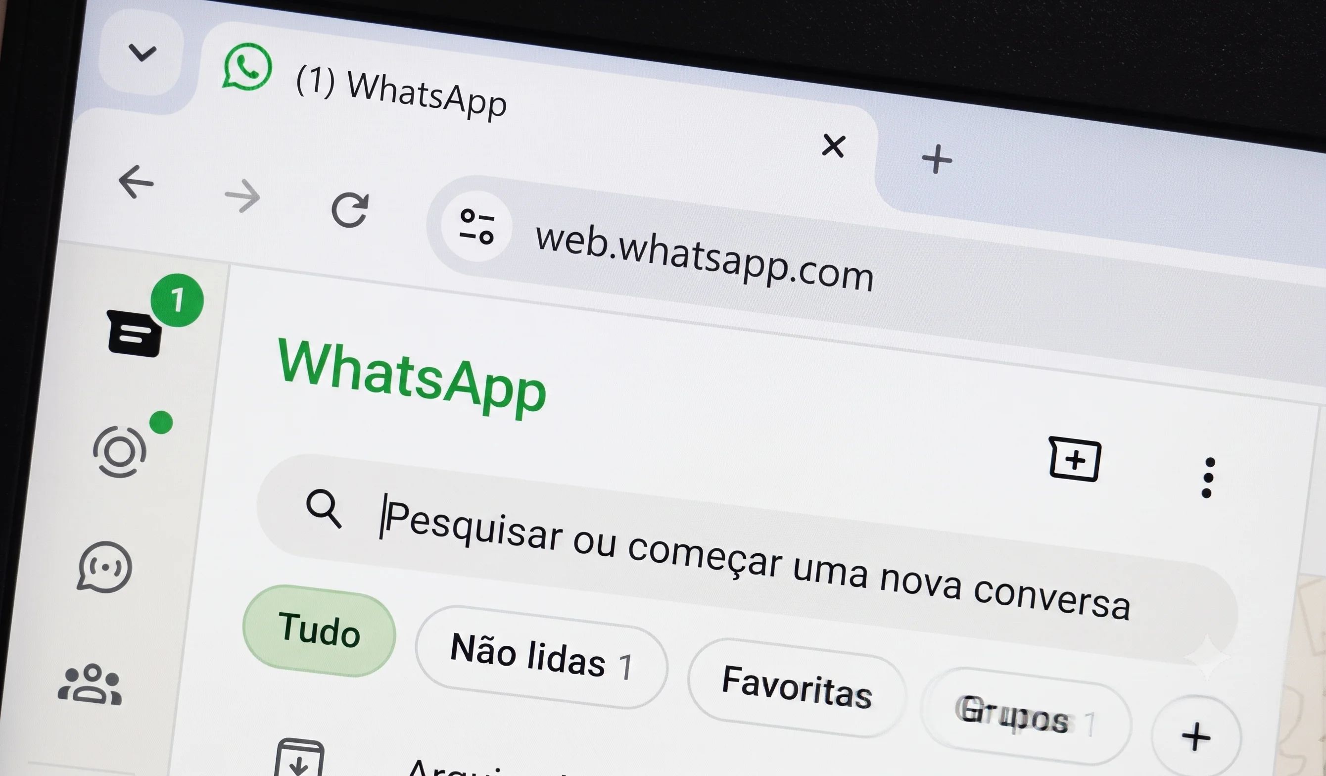 TSE regulamenta canais de WhatsApp para conter fake news em eleições
