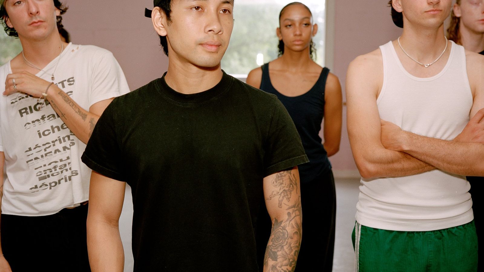 Sebastian Croft lança 'Pretty People' e mira o estrelato pop global