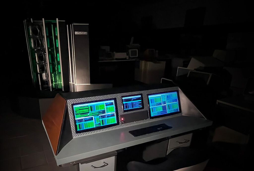 Macs antigos recriam supercomputador Cray-1 em projeto espanhol