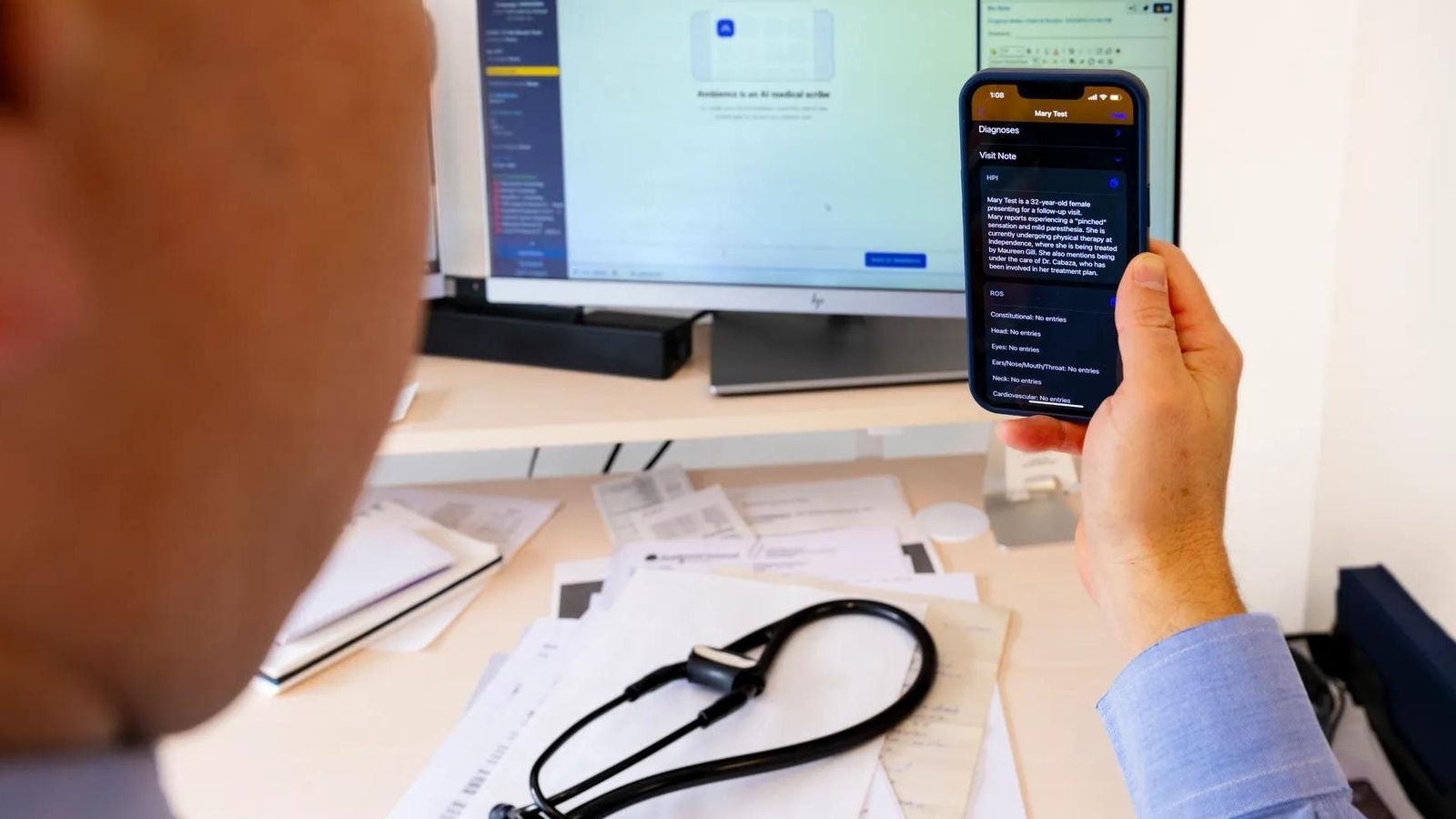 Cleveland Clinic adota IA para eliminar burocracia médica — e médicos celebram