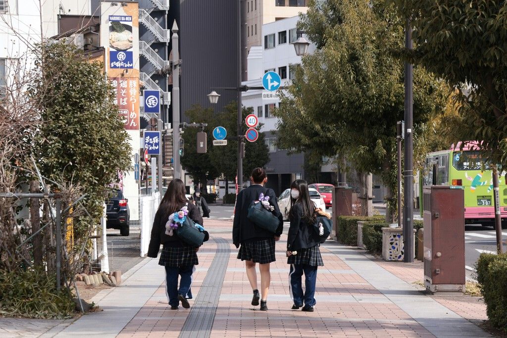 Japão enfrenta escalada recorde de voyeurismo digital — e a resposta ainda é incerta