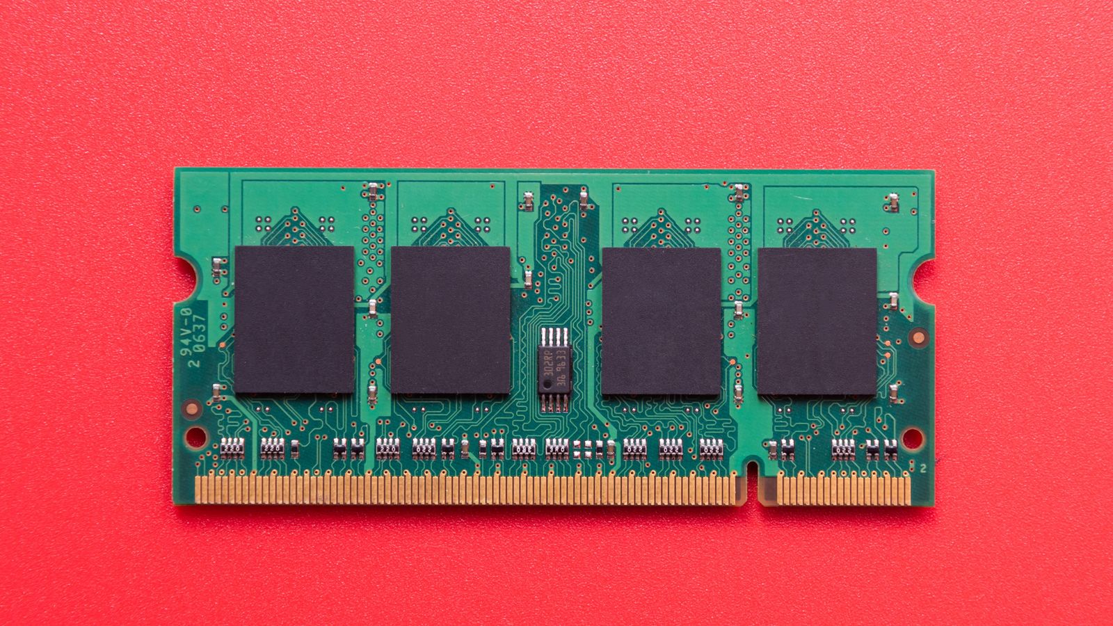 Data centers drenam capacidade de memória e encarecem eletrônicos — entenda o impacto