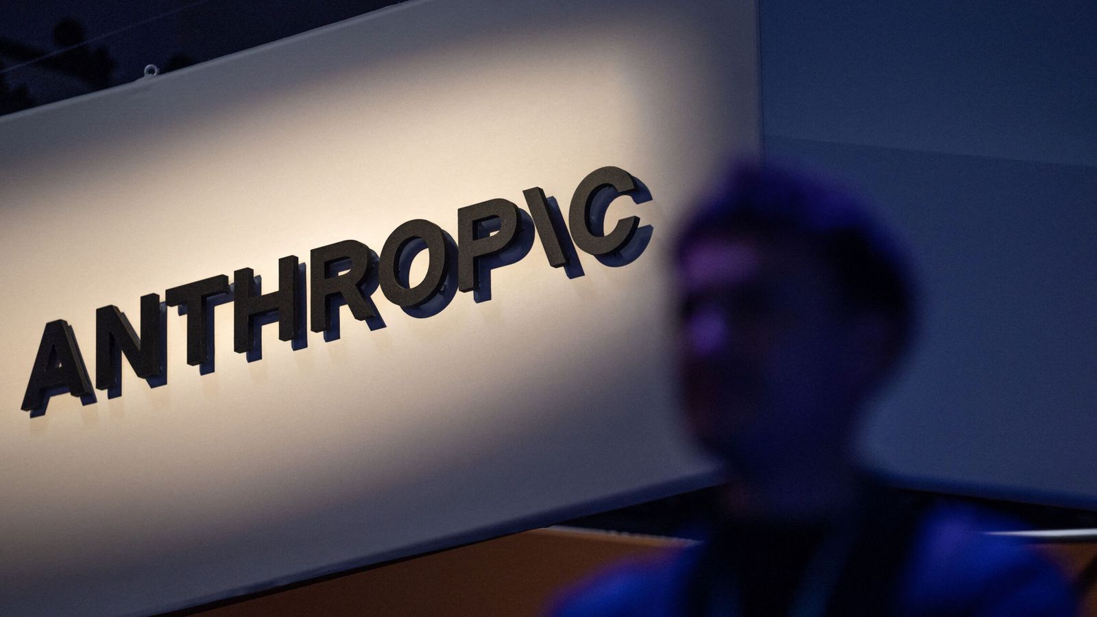 Anthropic mira IPO de US$ 2 trilhões com alerta sobre riscos existenciais da IA