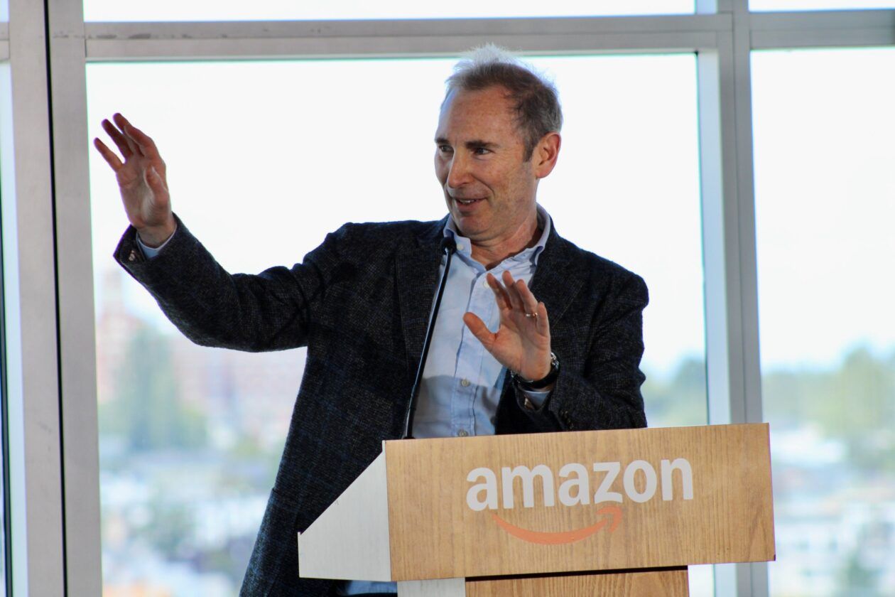 Amazon: Jassy aposta em dois negócios de US$ 1 trilhão dentro de uma década