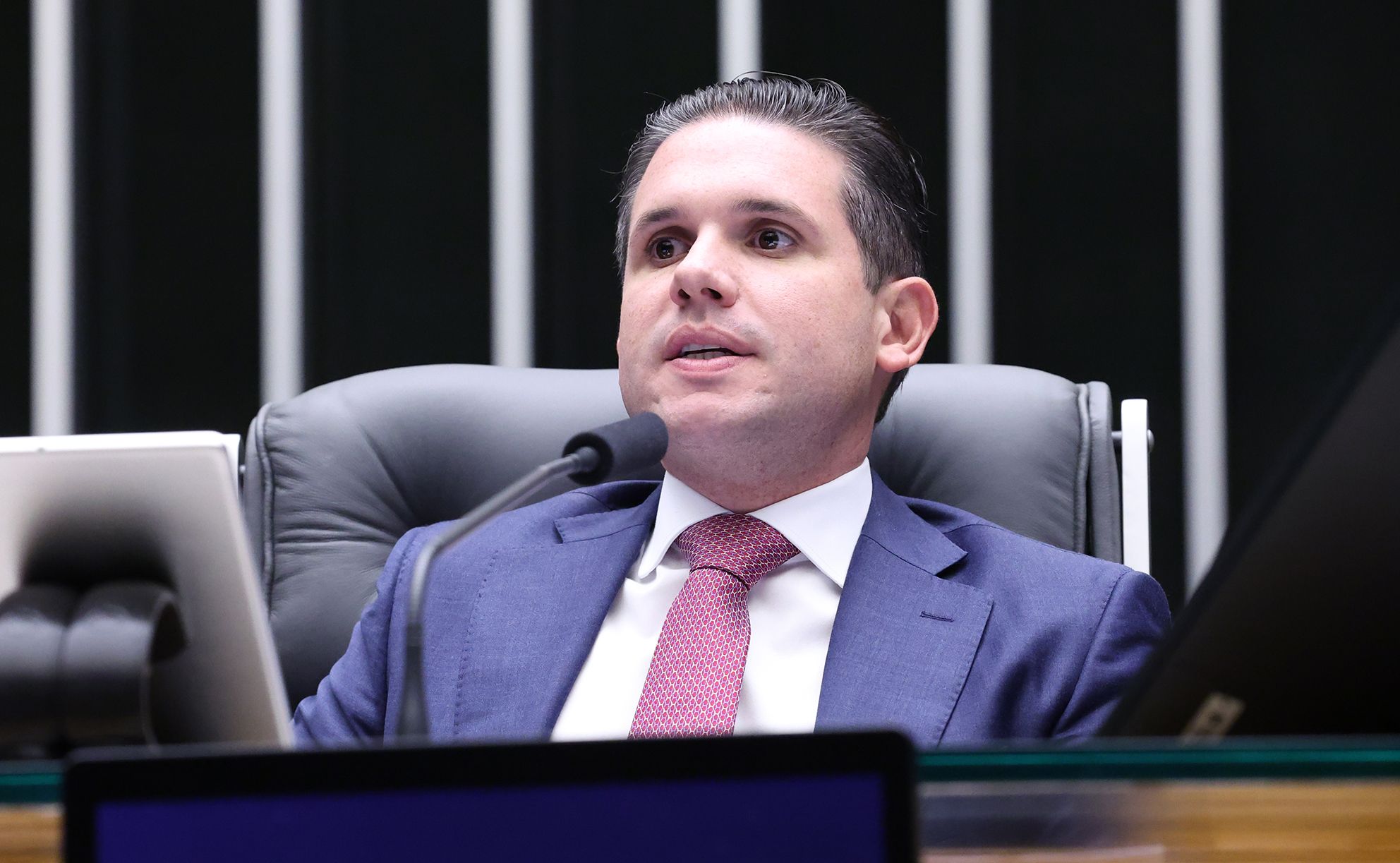 Hugo Motta reativa pautas conservadoras — Câmara cria comissões especiais