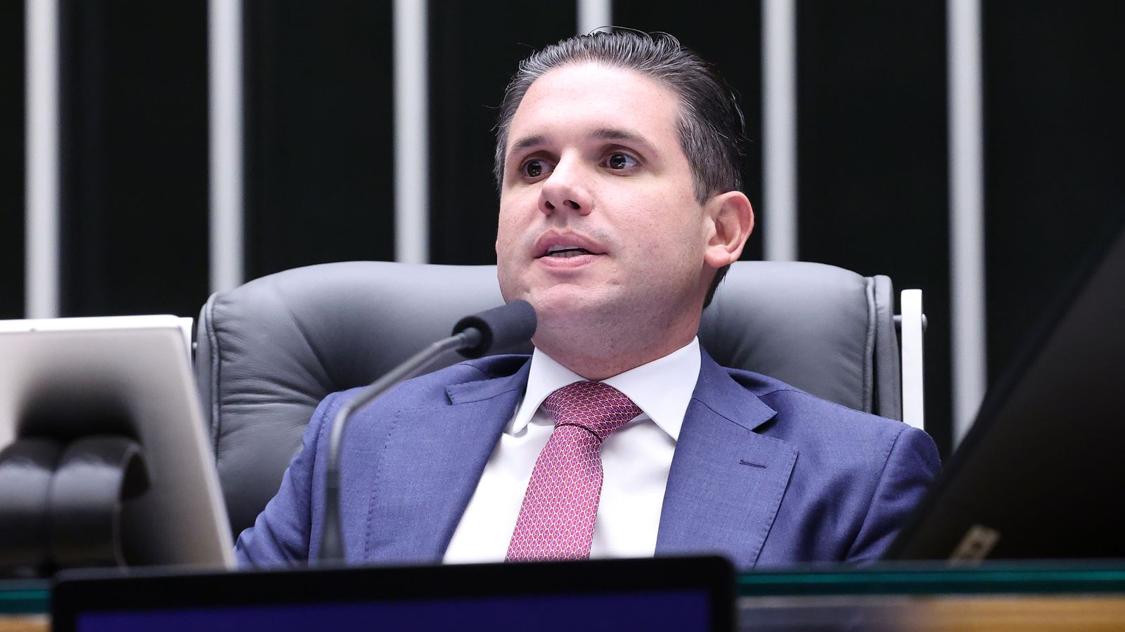 Hugo Motta reativa pautas conservadoras — Câmara cria comissões especiais