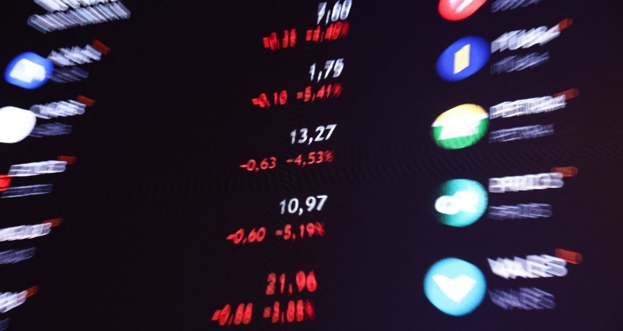 Ibovespa retoma patamar de 169 mil pontos — blue chips sustentam otimismo apesar de ruído fiscal