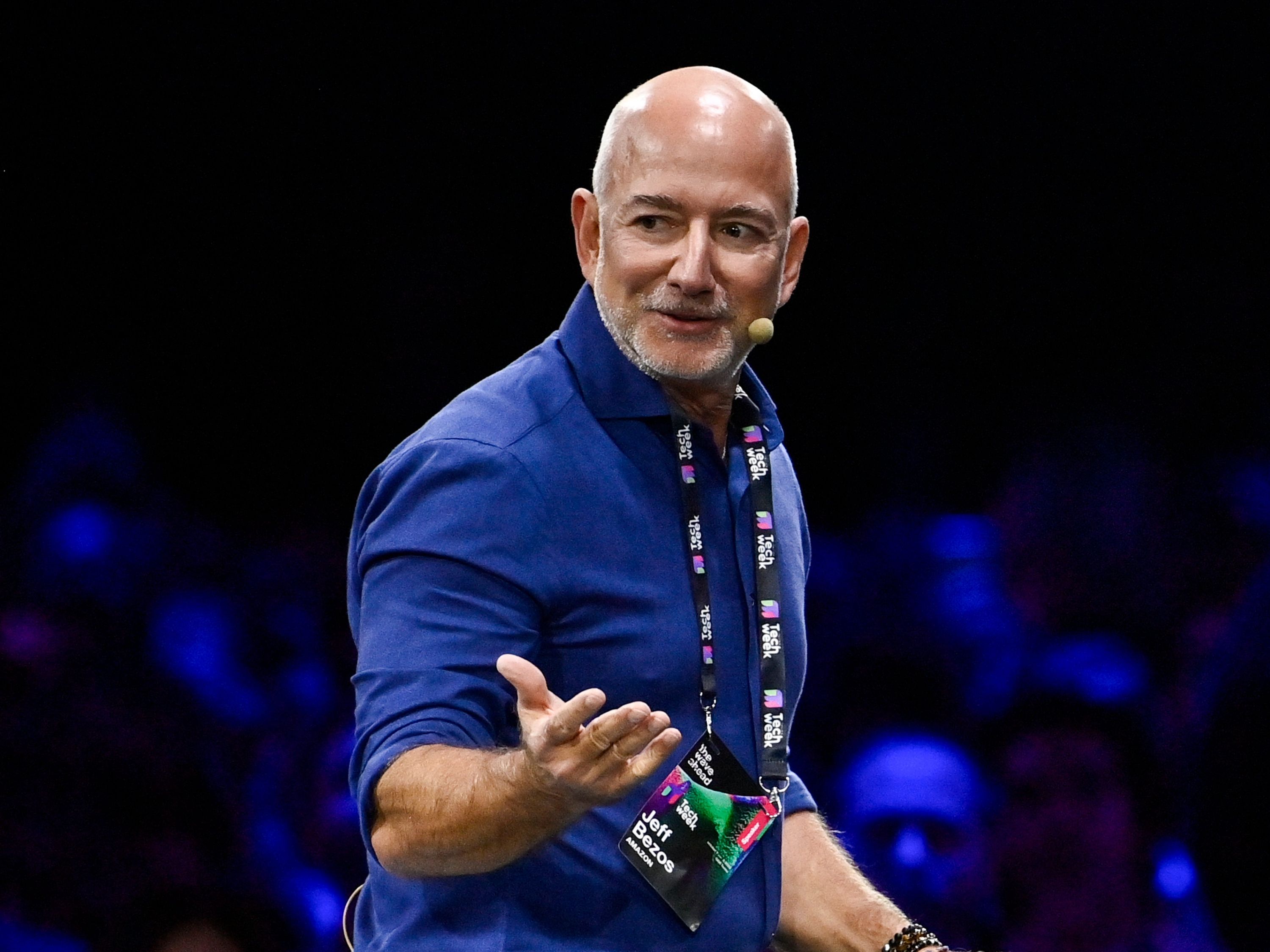 Bezos e Gates apostam: IA criará semana de trabalho de 3 dias