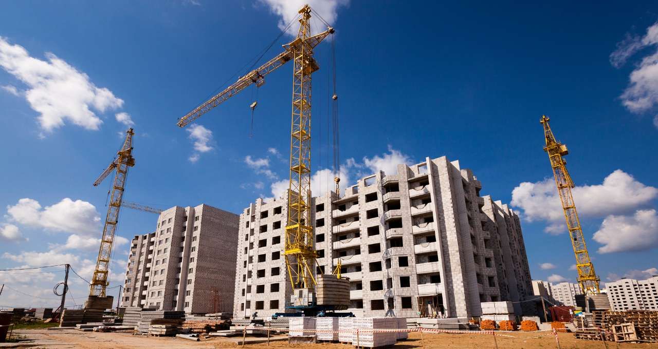 BTG Pactual identifica distorção no mercado imobiliário — incorporadoras estão baratas demais