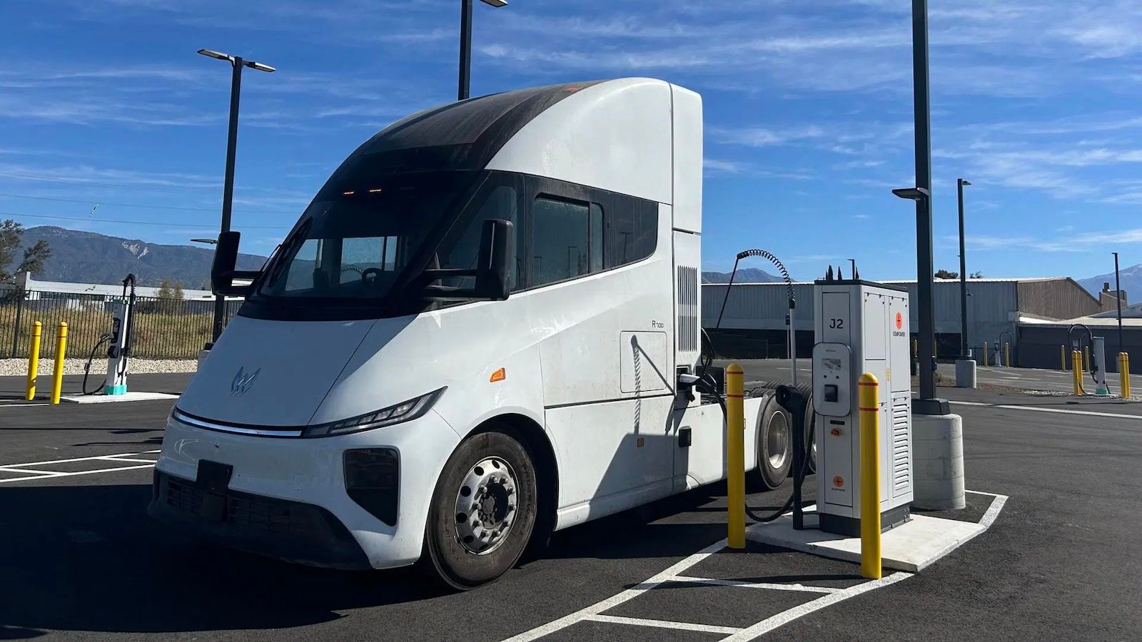 Windrose enfrenta crise operacional — startup de caminhões elétricos perde rastro de veículo