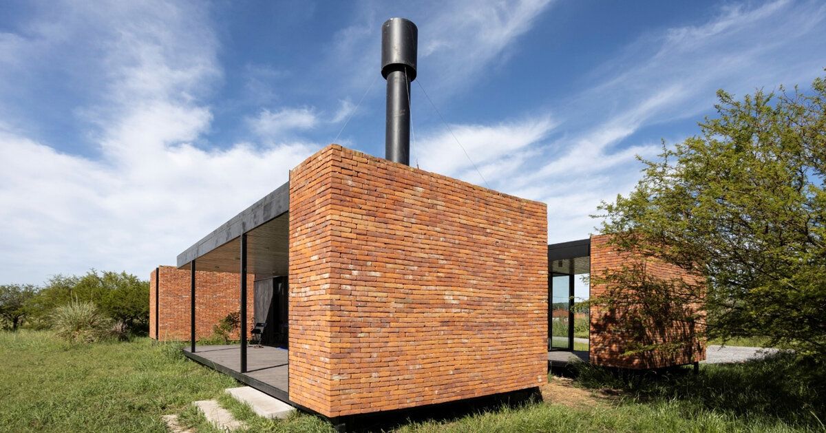 PLUG arquitetura resgata tradição do tijolo em residência nos Pampas argentinos