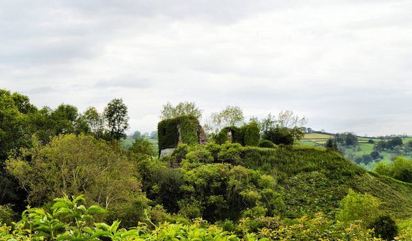 O castelo que desafiou um rei e virou ruína