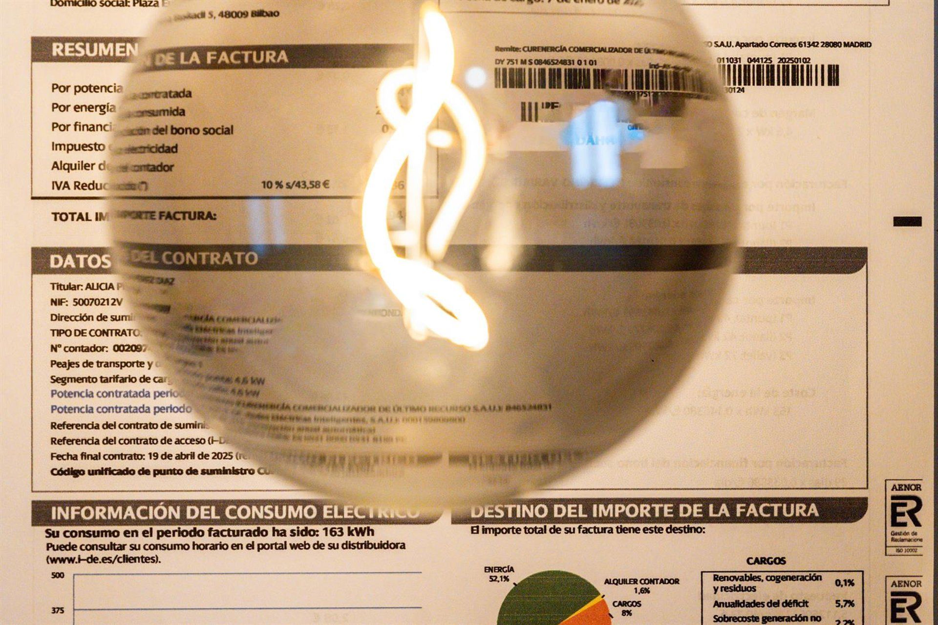 Espanha quer usar pressão social para reduzir consumo de energia nas casas