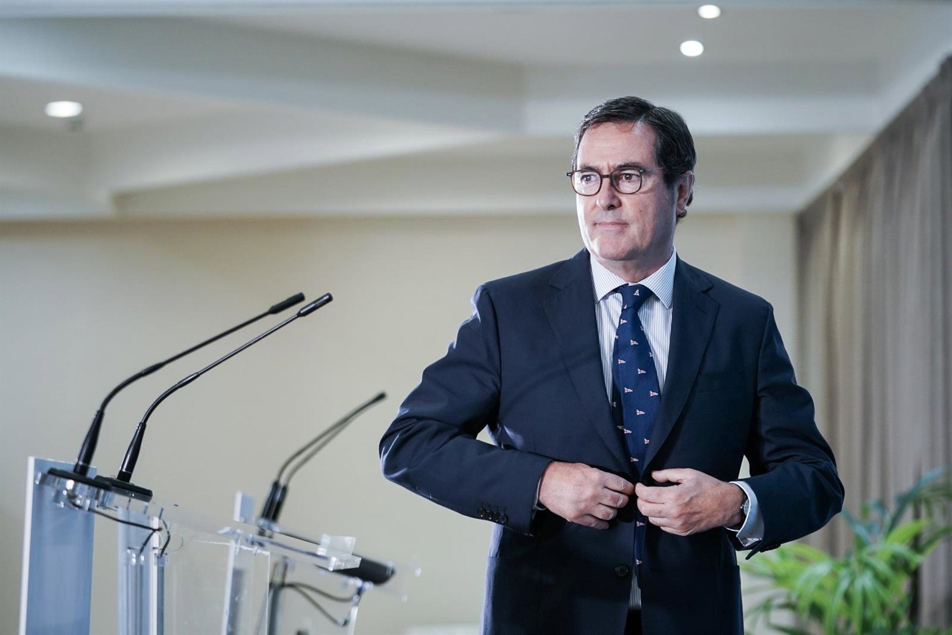 Garamendi garante terceiro mandato na CEOE com apoio unânime
