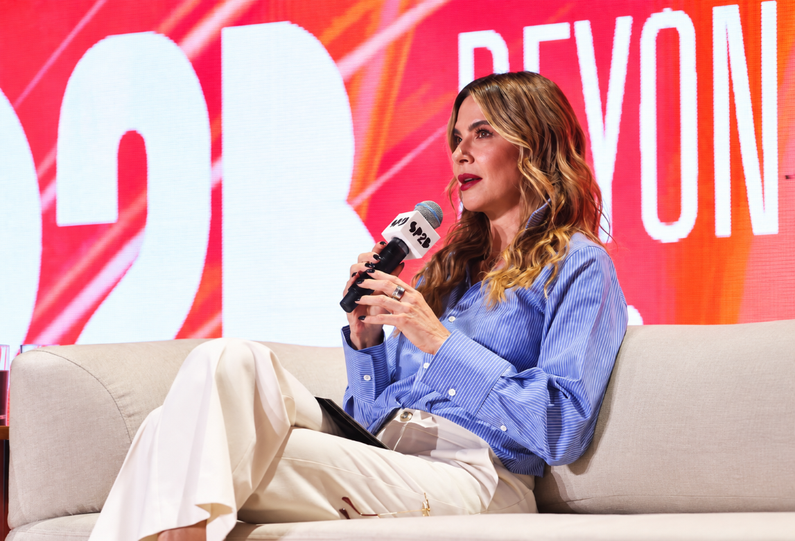 Luciana Gimenez trava disputa judicial por cobertura de R$ 16 milhões