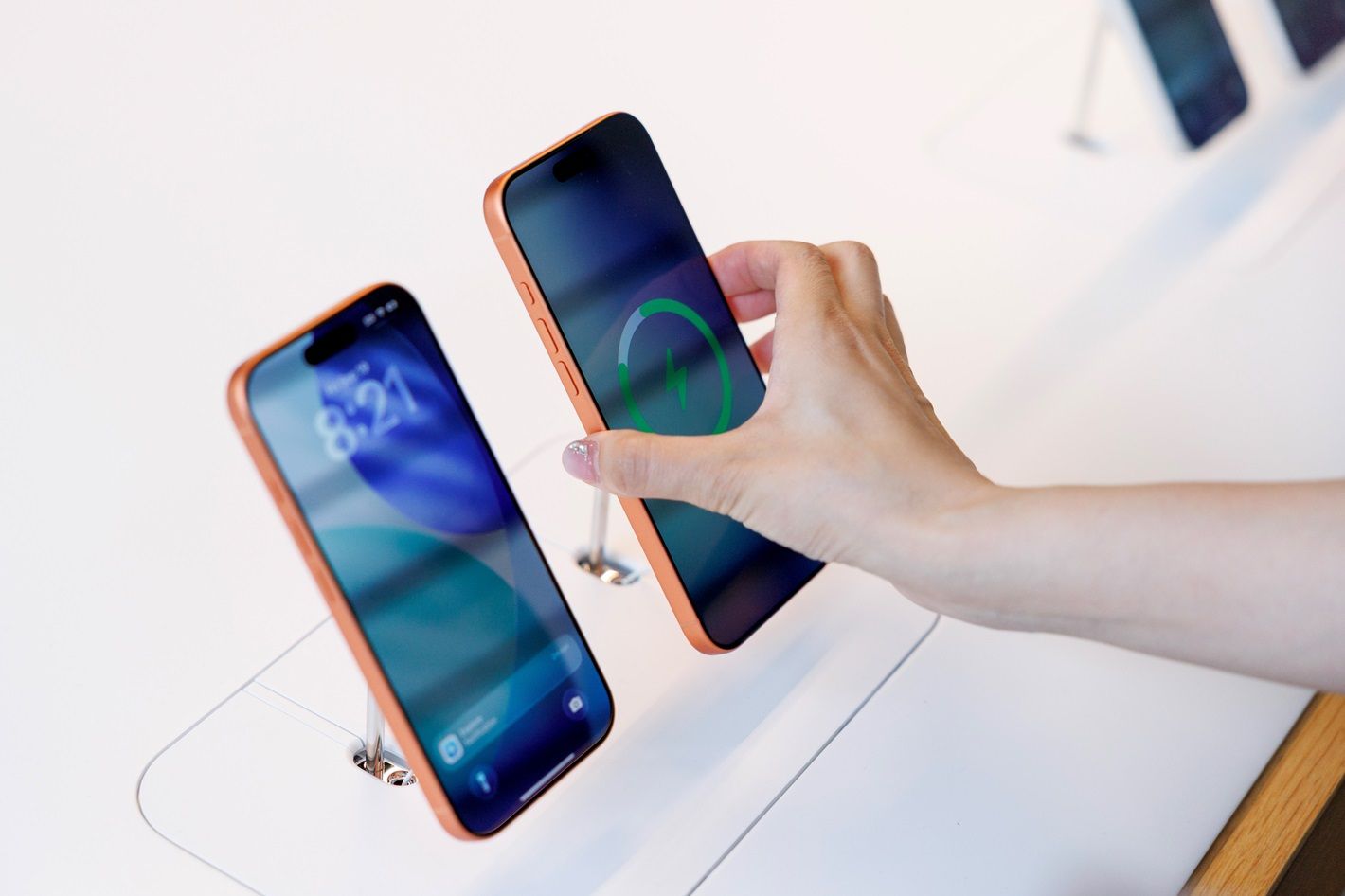 Broadcom garante Apple como cliente até 2031 — parceria reforça estabilidade na cadeia de suprimentos