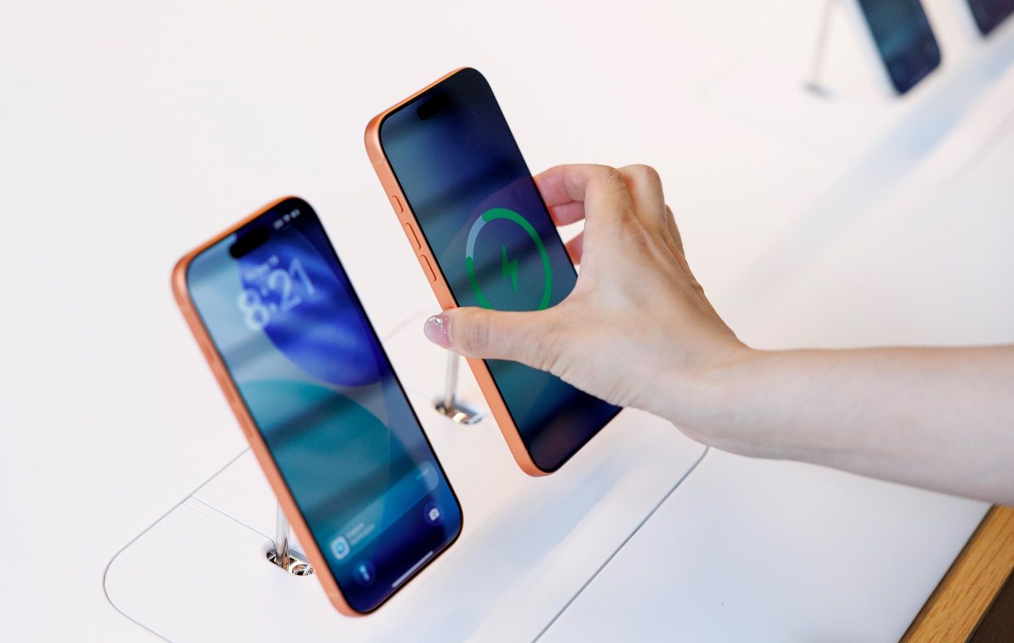 Broadcom garante Apple como cliente até 2031 — parceria reforça estabilidade na cadeia de suprimentos