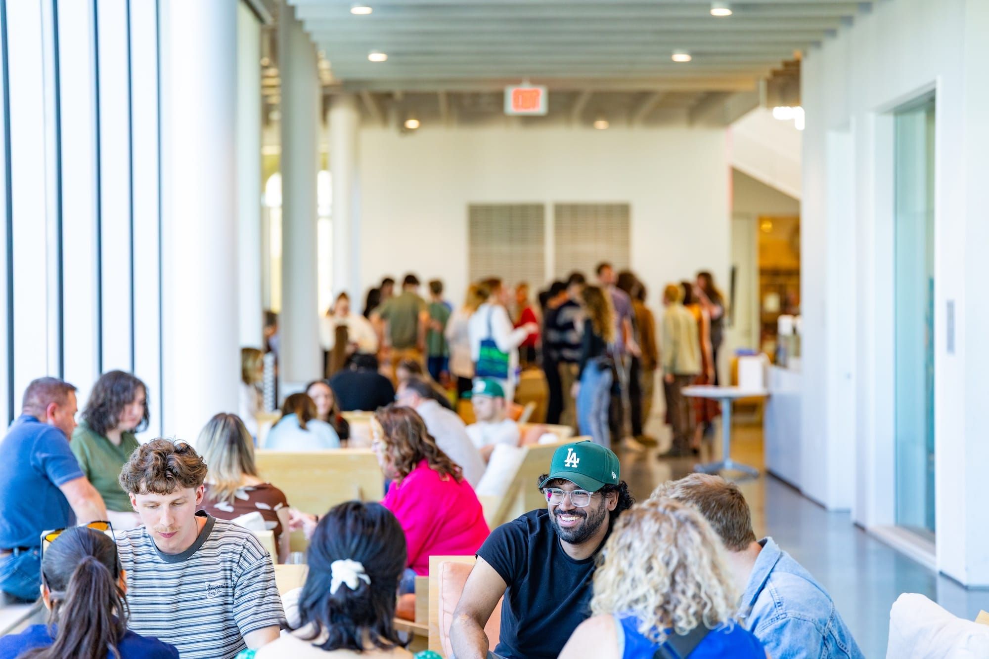 Universidade de Arkansas abre portas para arte com mestrados gratuitos