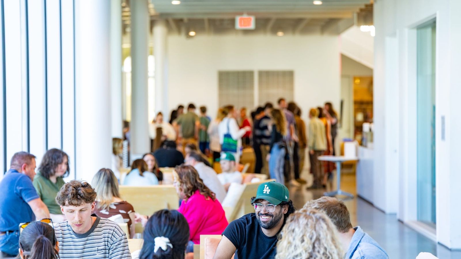Universidade de Arkansas abre portas para arte com mestrados gratuitos