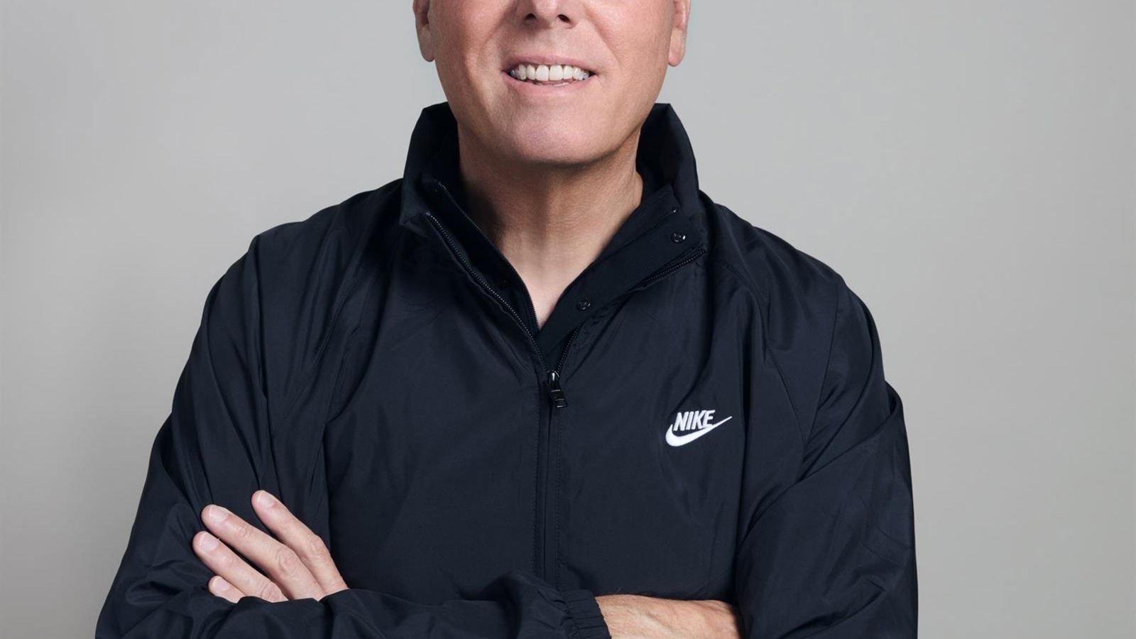 Nike contrata David Denton para liderar estratégia financeira