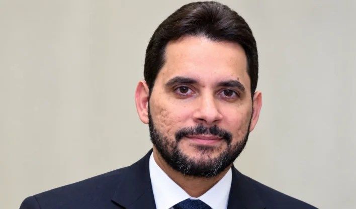 Desembargador votou a favor do Banco Master; esposa fechou contrato milionário depois