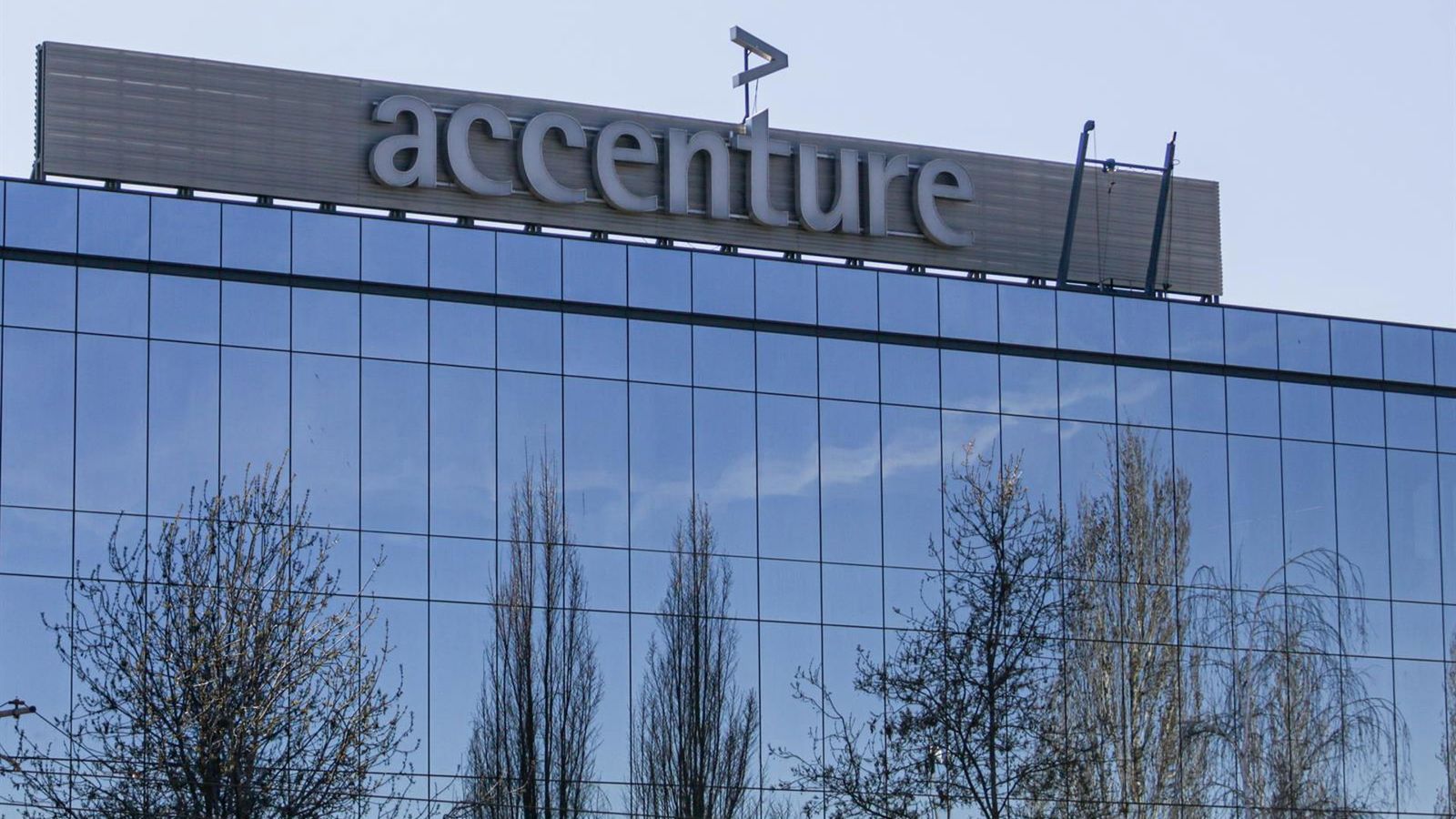 Accenture cresce 6,4% e aposta em transformação via IA
