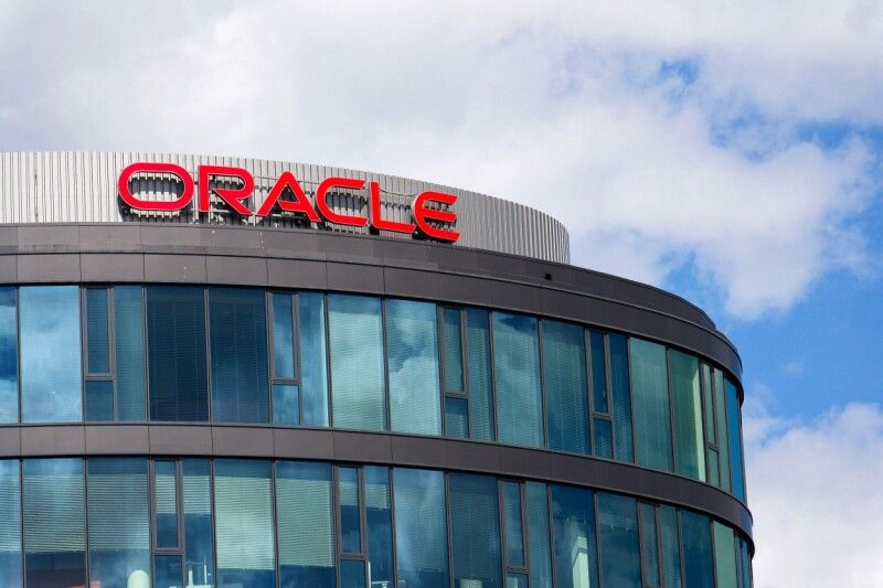 Oracle corta 21 mil postos de trabalho enquanto redireciona capital para IA