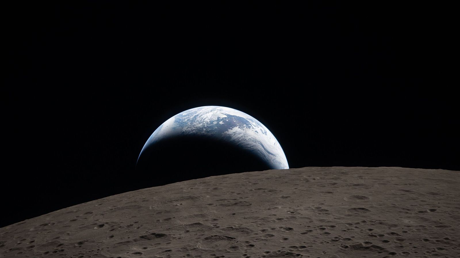 Artemis II: Notas da Lua revelam experiência humana em meio à tecnologia