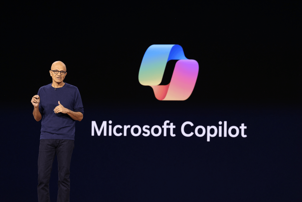 Satya Nadella, da Microsoft, defende um 'freio de emergência' para IA