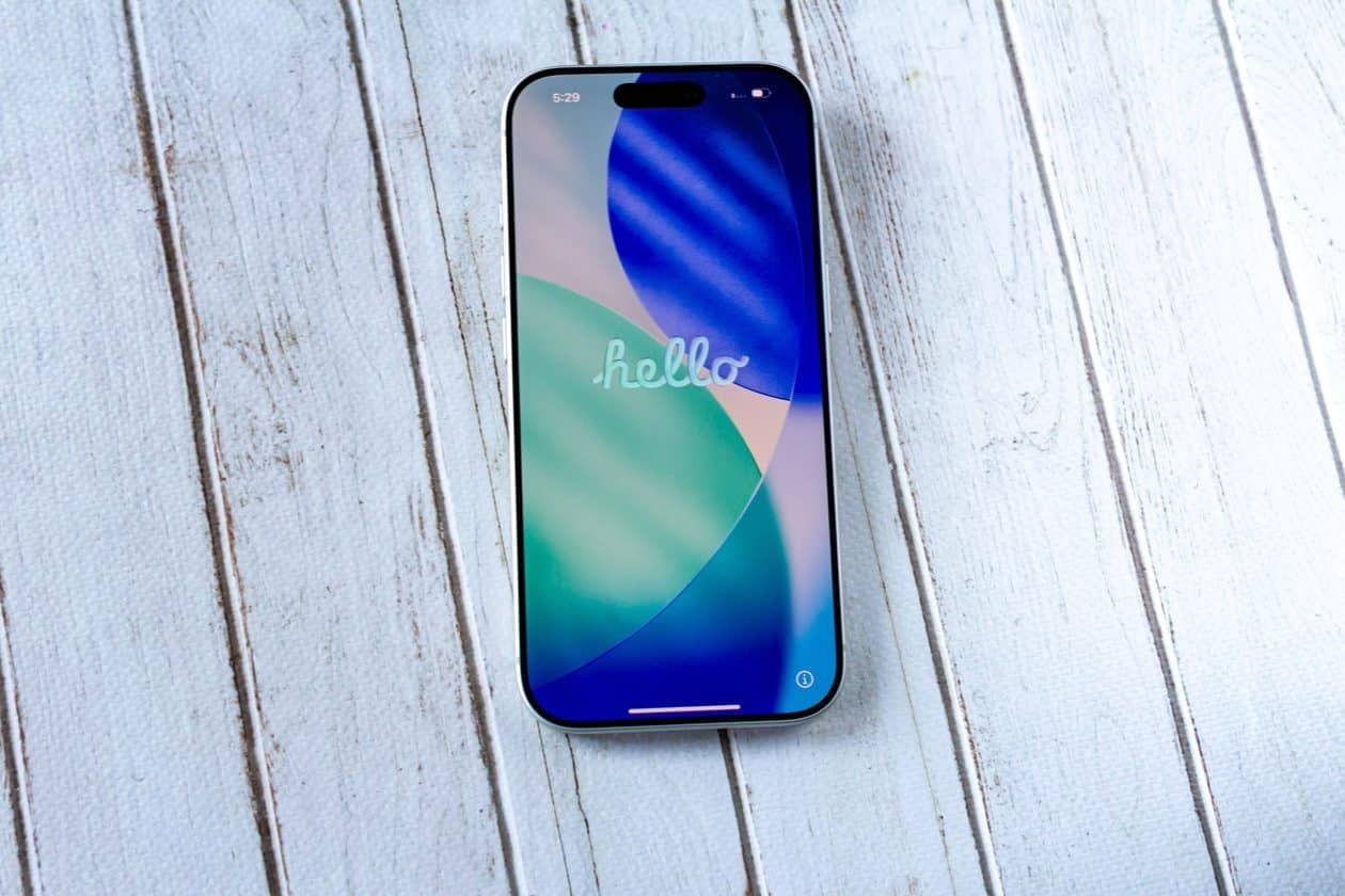 BOE perde espaço na cadeia da Apple — Samsung e LG dominam telas do iPhone 18