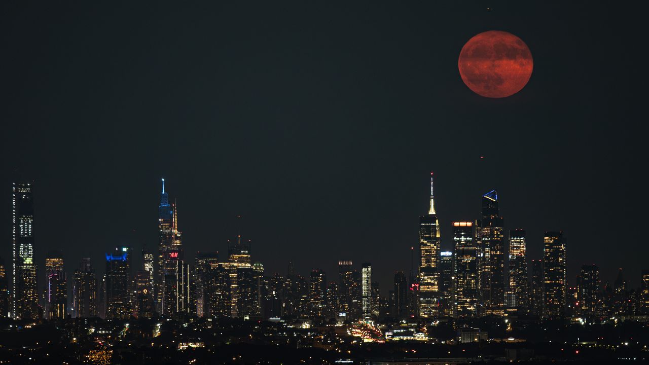 Lua Cheia de Julho — como observar a Buck Moon em 2026