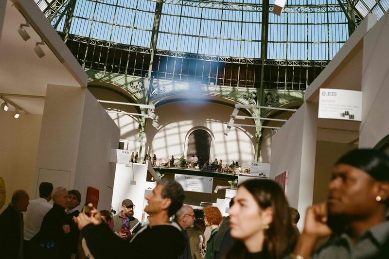 Protestos em Paris forçam Art Basel a fechar mais cedo