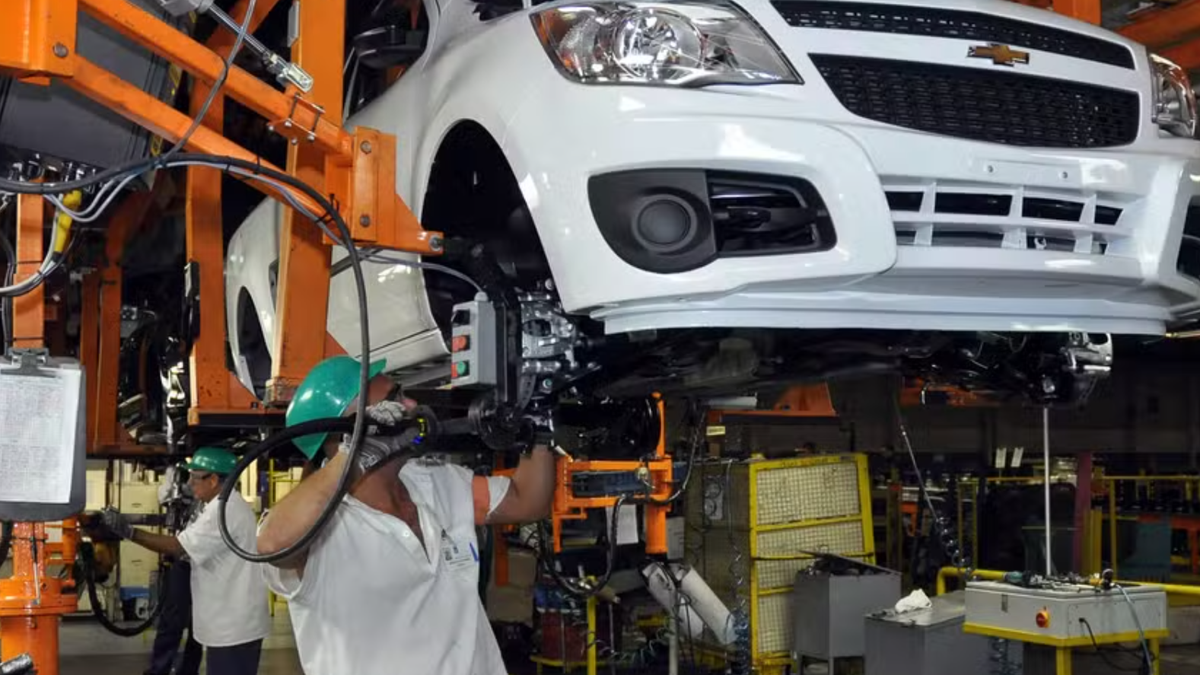 GM amplia aposta no Brasil com R$ 3,5 bilhões voltados a veículos híbridos