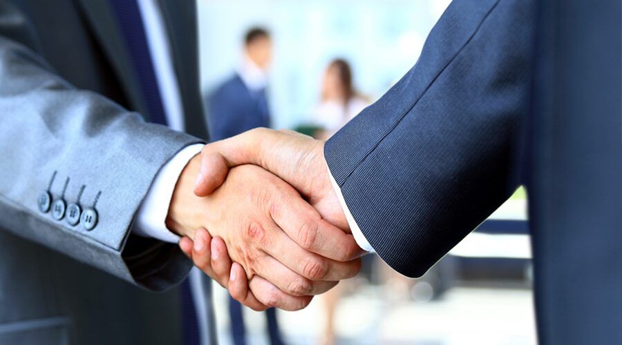 Globant escala IA com Anthropic — Claude chega aos AI Pods
