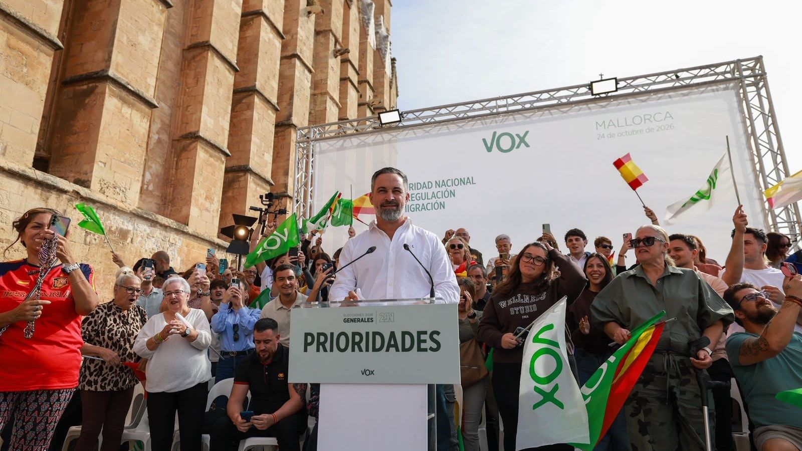 Abascal busca 'grande maioria' em Palma e desafia previsões eleitorais